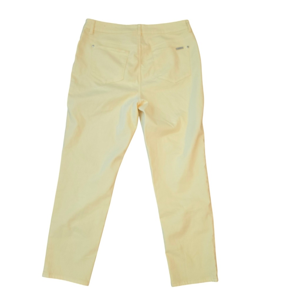 Chico's NWOT So Slimming Girlfriend Slim Leg Ankle Jeans Pale Yellow Sz 1.5R 10R - Picture 5 of 7